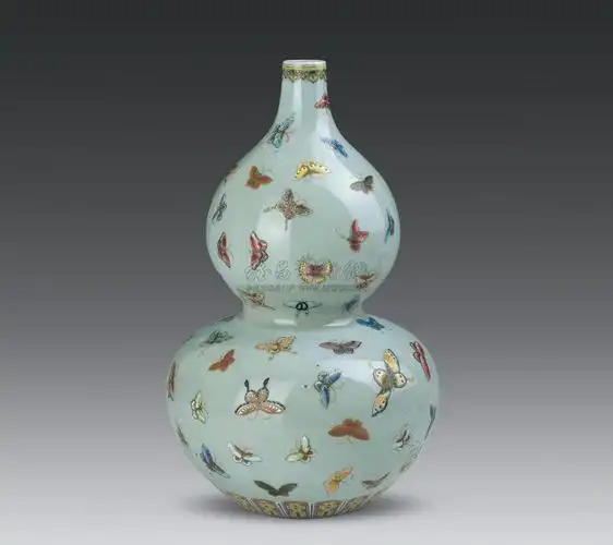 【清中期 豆青釉粉彩百蝶图葫芦瓶】拍卖品_图片_价格_鉴赏_清代粉彩
