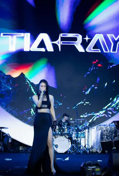 袁娅维窗外的大雨下到东营了##袁娅维再唱我的人间烟火主题曲