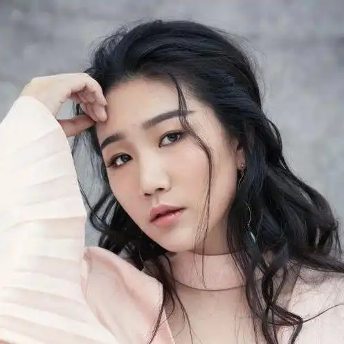 孙露离别的车站