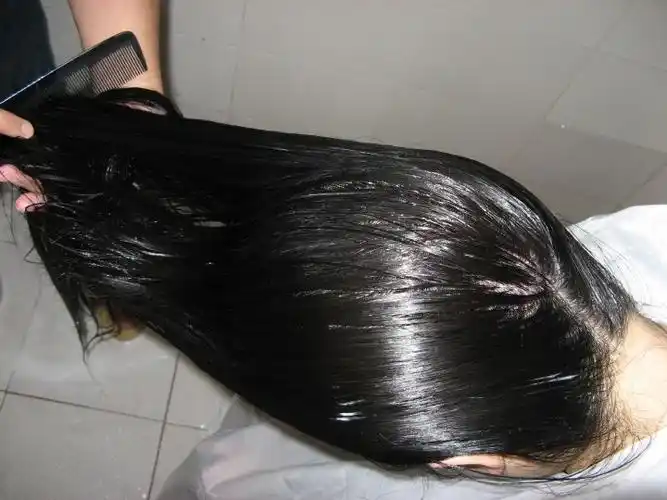 发蜡经典作品回顾4--剪下美丽的银行姑娘丰厚长发(8)