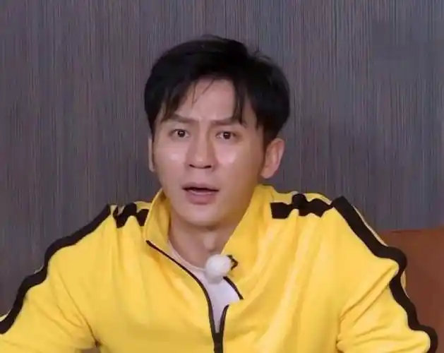 撕名牌暴露跑男智商,郑恺2次复活仍被撕,李晨求复活1次却没机会