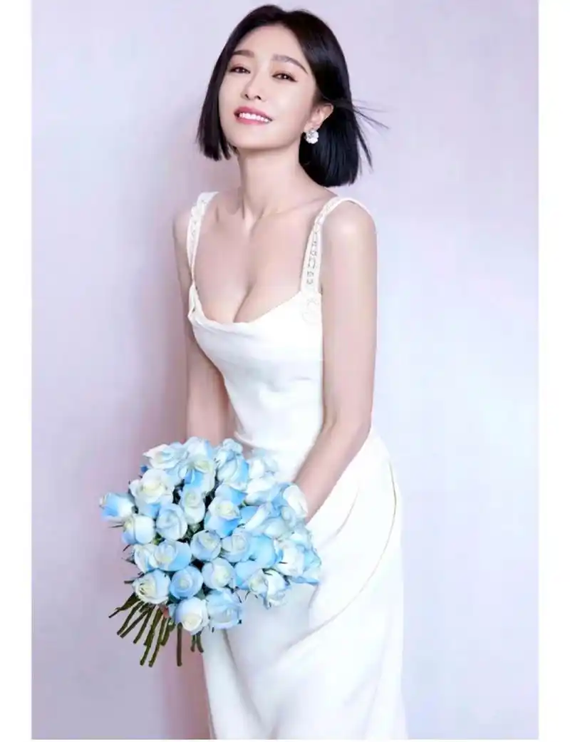 魏大勋女朋友～美得不可方物了 #秦岚# #魏大勋