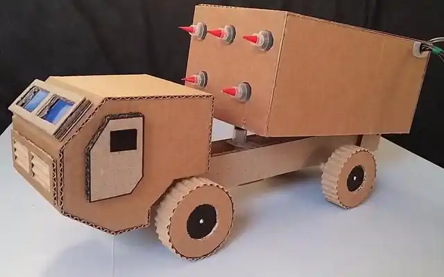 手工纸板制作汽车的过程(纸板原来也可以这样用)(8)