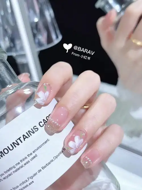 亲手晒美甲  #气质美甲  #ins美甲  #珍珠美甲  #手绘美甲  #显白