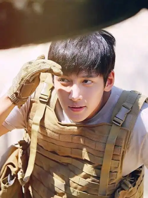 盘点池昌旭5种发型,你值得拥有!