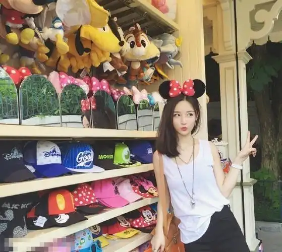 王思聪绯闻女友近照曝光