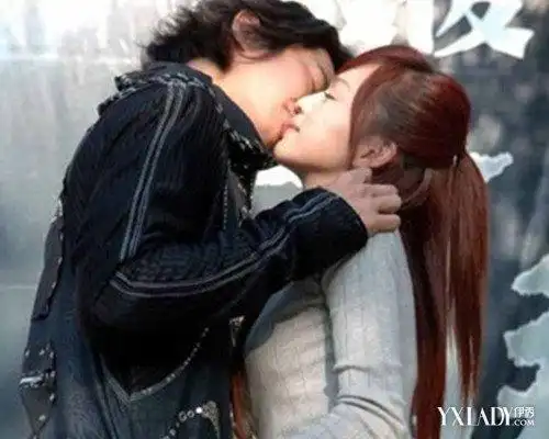 张栋梁王心凌吻戏甜蜜十足微笑百事达重温初恋滋味