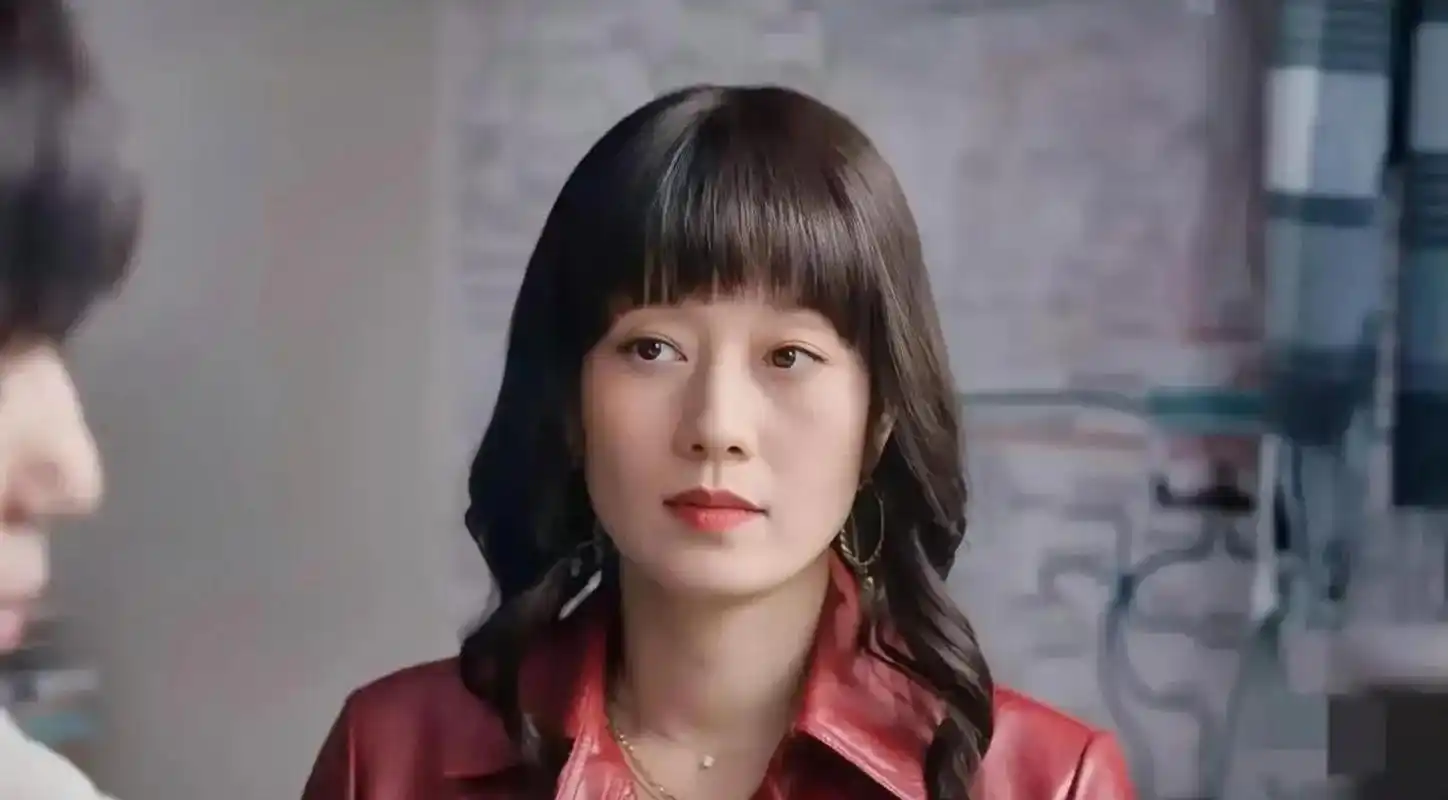 我就想问问马伊琍,这个发型,你平时用吗?如果你都不用,干嘛让我们看