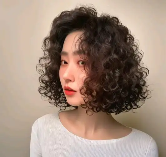 全头烫波波头内扣波波头一刀切波波头挂耳短发你爱哪一种