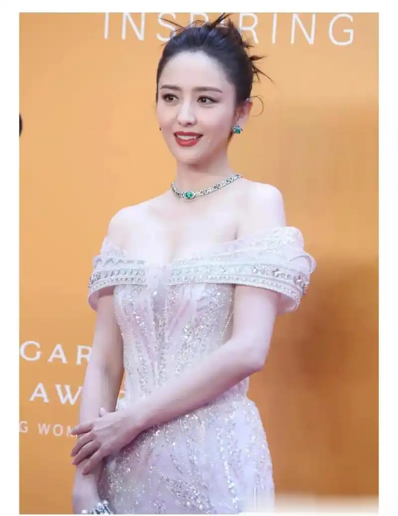 佟丽娅胖了这么多吗?