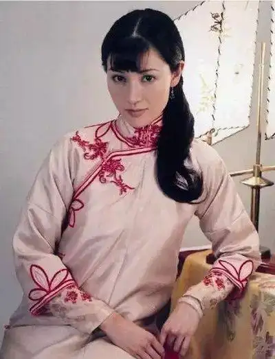 穿旗袍看明星之李嘉欣