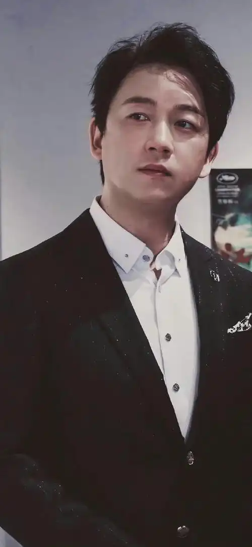 潘粤明张雨绮《鬼吹灯之昆仑神宫》9月15定档!铁三角再聚揭真相!