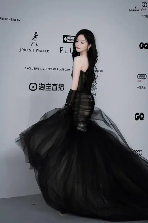 吴宣仪露背人鱼裙##gq红毯
