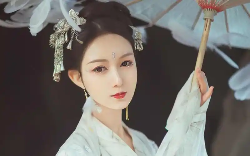 古风汉服美女迷人写真图片桌面壁纸