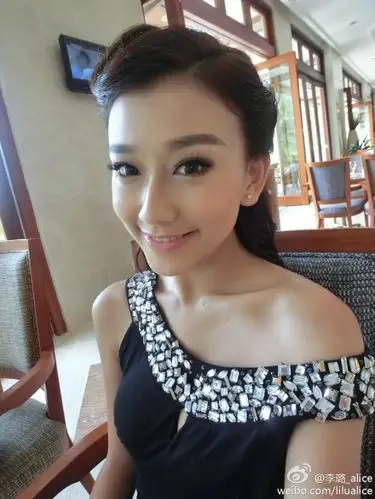 组图:李念亲哥李思非诚勿扰牵手李璐 女神李璐私房照