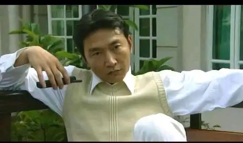 张世豪的扮演者赵燕国彰,演技非常到位