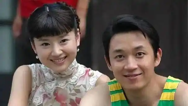 董洁潘粤明复合怀二胎?儿子顶顶高颜值神似梁朝伟,被疑有亲子关系?