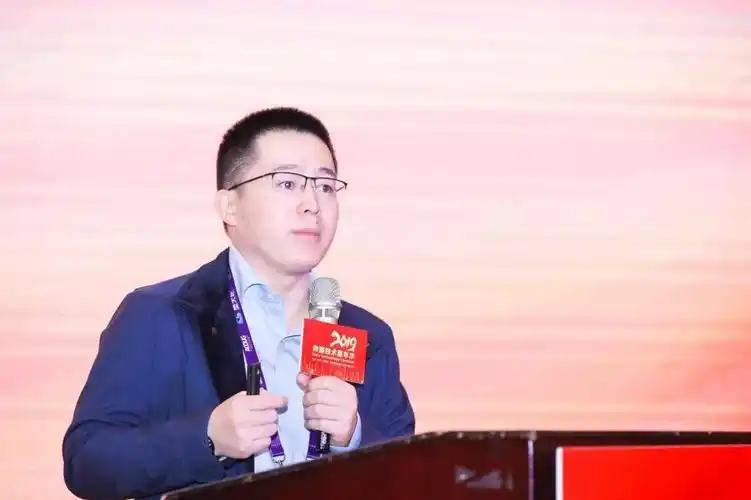 在分会场2中,五位专家就智能运维:自动化运维与aiop