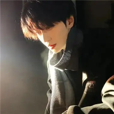 气质高冷有魅力的男头 最新版高颜值帅气的优质男头_男生头像_美头网