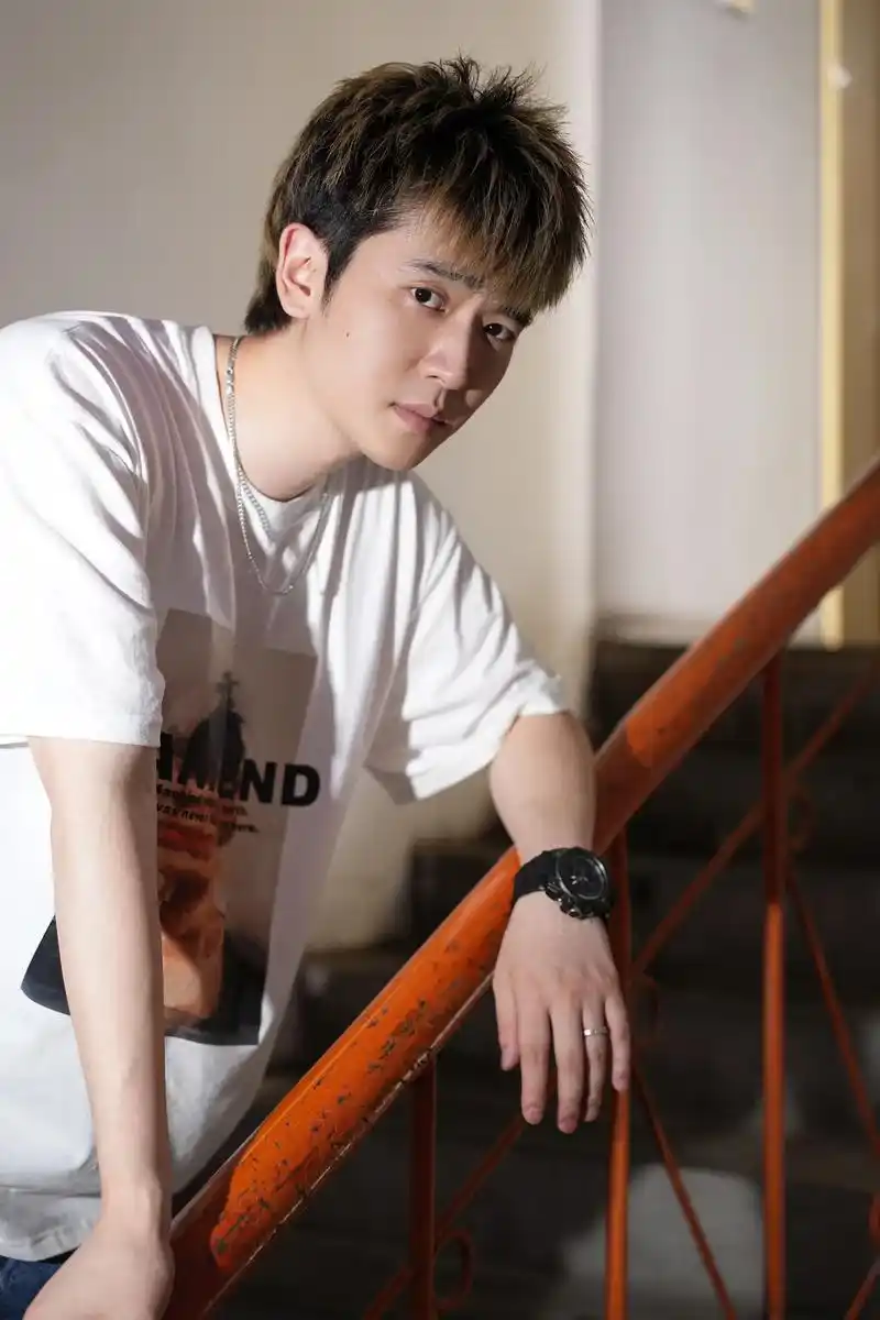 猛然回头 你在那里 #一张温柔的照片 #ootd穿搭 #男 - 抖音