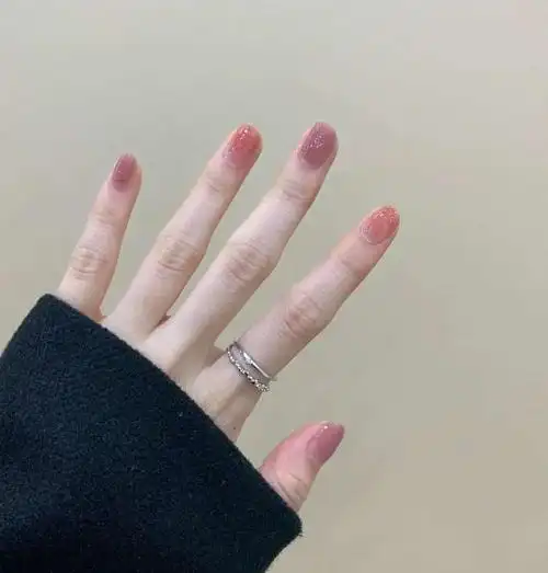 好看的简单跳色美甲