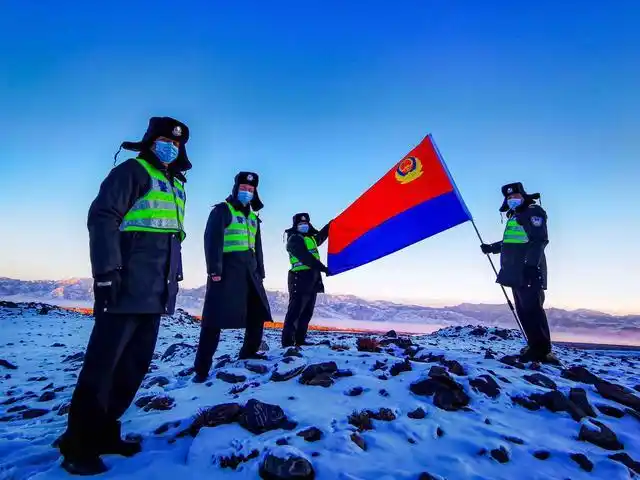 边防检查总站克州边境管理支队库兰萨日克边境派出所移民管理警察一如