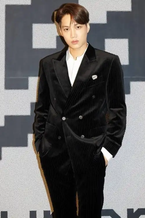 exo kai当选ebs广播电台《倾听》特别dj,变身"10代导师"