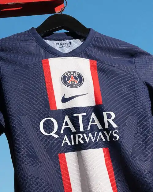 巴黎圣日耳曼202223赛季主场球衣