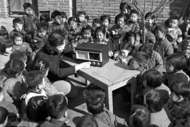 回想起60后的青春年代,是心酸中带着回味.