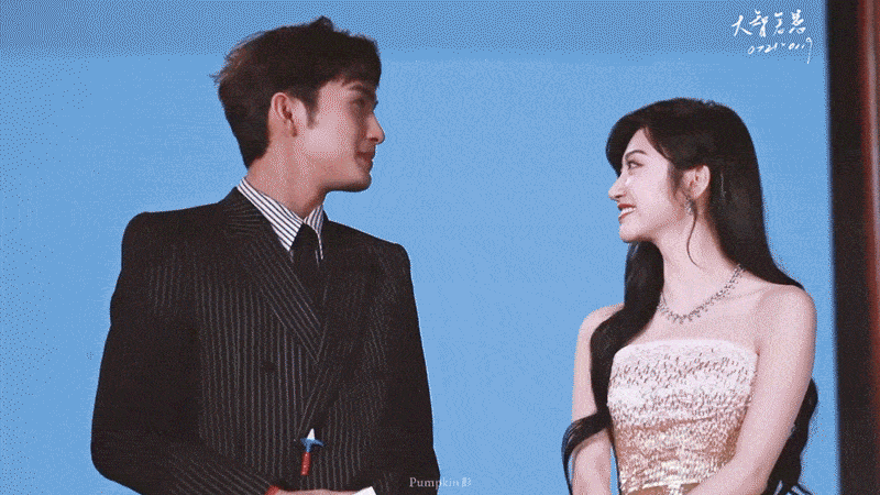 景甜张彬彬《司藤》后久违同框 眼神拉丝太好嗑!