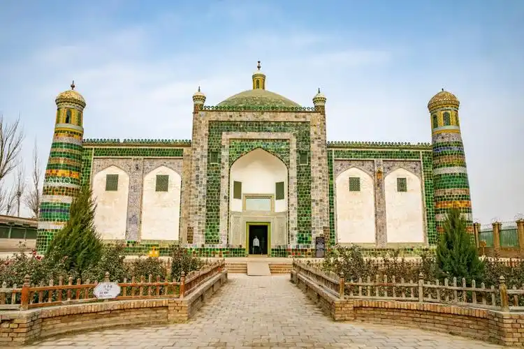 香妃墓,位于新疆喀什.这是一座将近400年的古墓_高清图集_新浪网