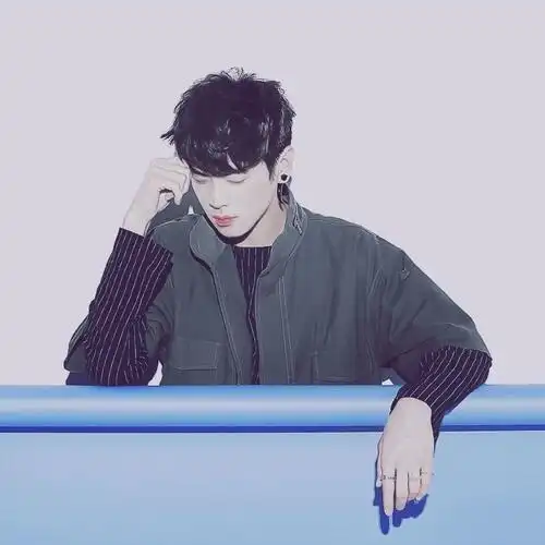 有没有张若昀的可爱头像鸭? - 知乎