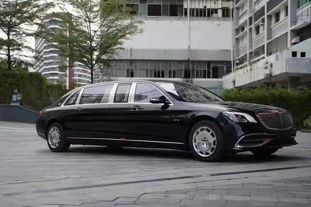 绝版迈巴赫s680加长普尔曼版
