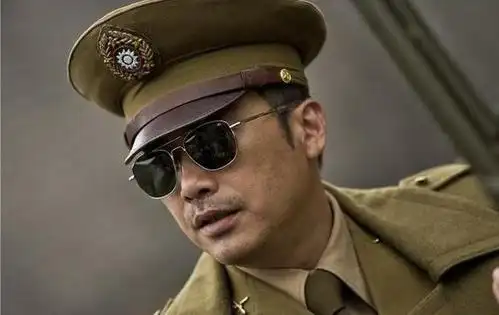 风筝是永远的经典作品,我们老百姓都永远支持柳云龙的电视剧.