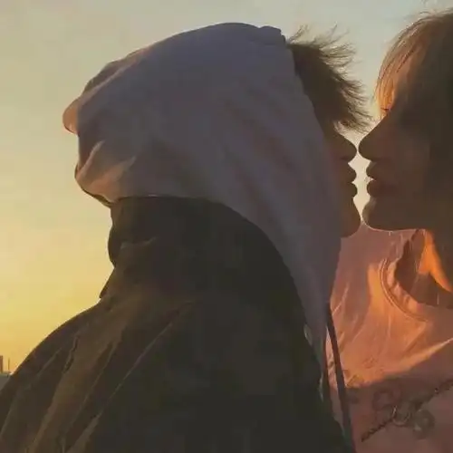 情侣头像甜甜的真人情头大全