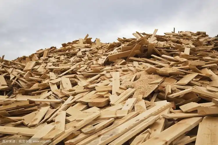 废木材.