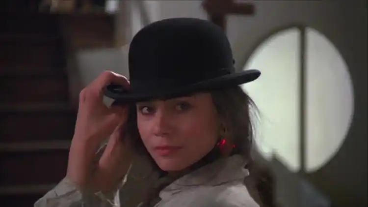 米兰·昆德拉《不能承受的生命之轻》:脚轻头重的情感关系(2)