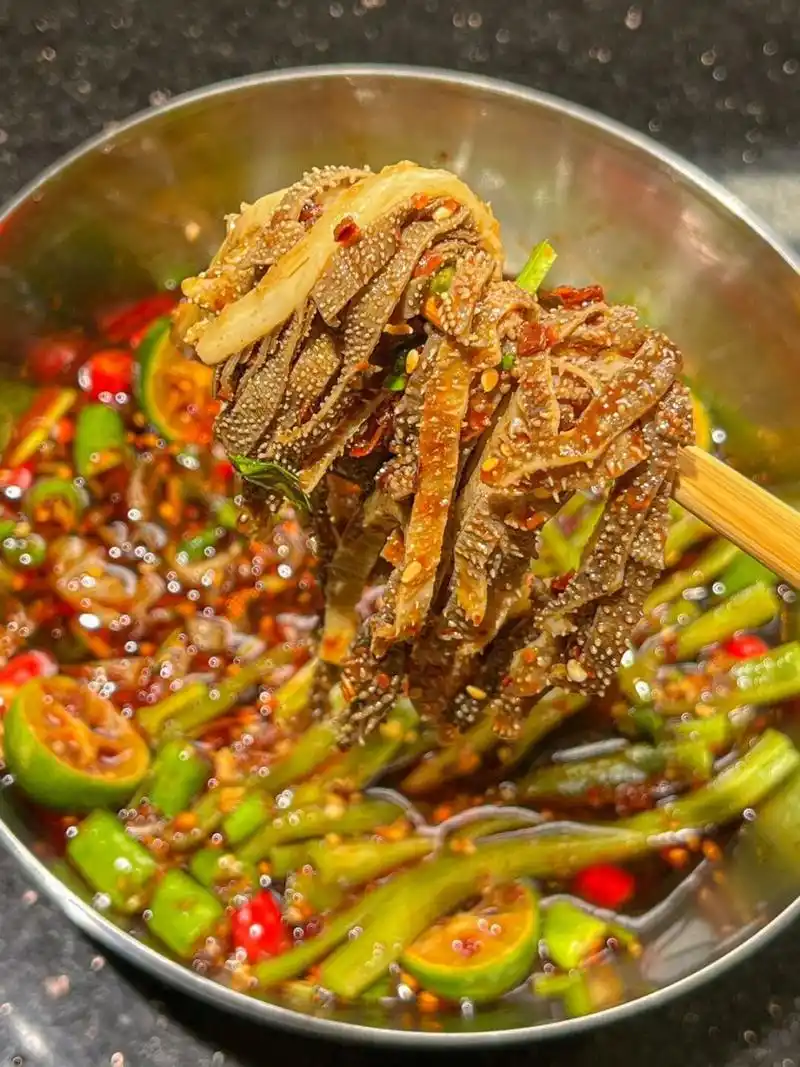 捞汁毛肚贡菜真适合夏天!