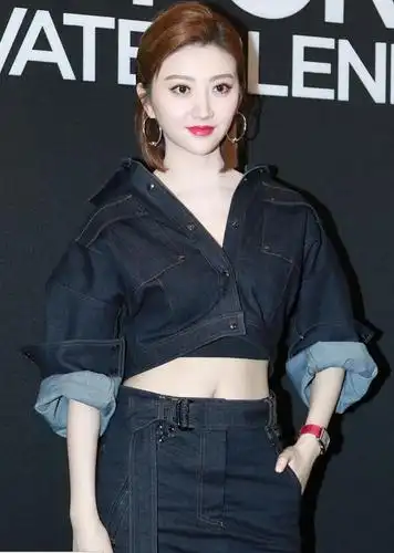 为辟谣怀孕景甜直接晒出了肚子