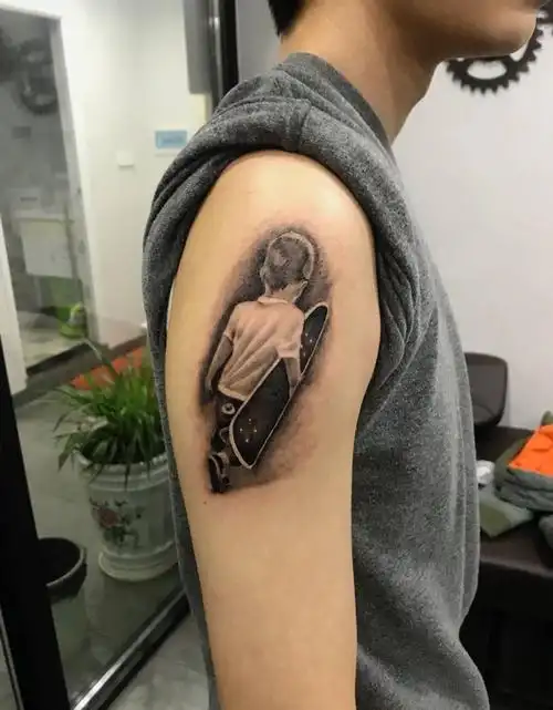 纹身师 周万林>简介_湖南省岳阳市纹身店-第一次文身工作室 - 纹身秀