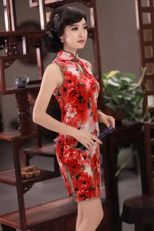 一衰烟雨,两人生. 高山流水,知音遇佳话.嫣然一笑,倾城不相依.