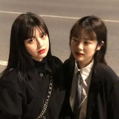 暗黑风闺蜜头像