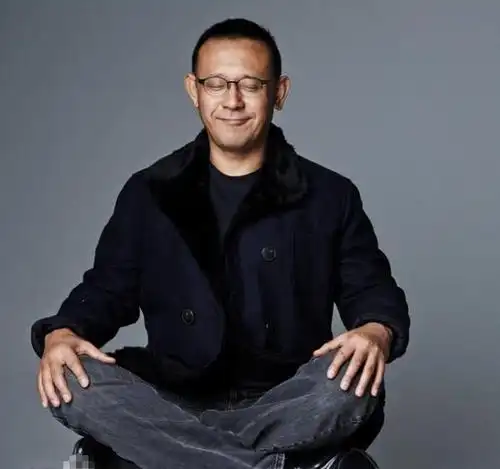 有种混血叫姜文的女儿,完美继承爸妈高颜值,父亲夸她为全世界最美