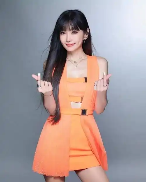 唐禹哲小孩11岁,华晨宇太震惊,《甄嬛传》她也当妈_微博_郑爽_陈坤