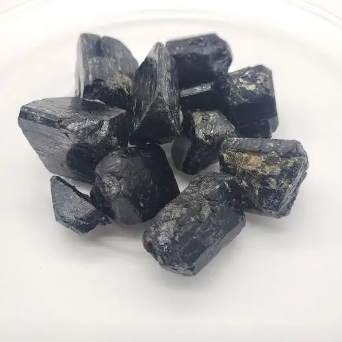 厂家供应 电气石 新疆晶体电气石 黑色电气石颗粒 托玛琳颗粒