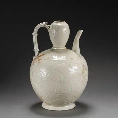 中国北宋定窑葫芦瓶 northern song dynasty, ding kiln gourd bottle