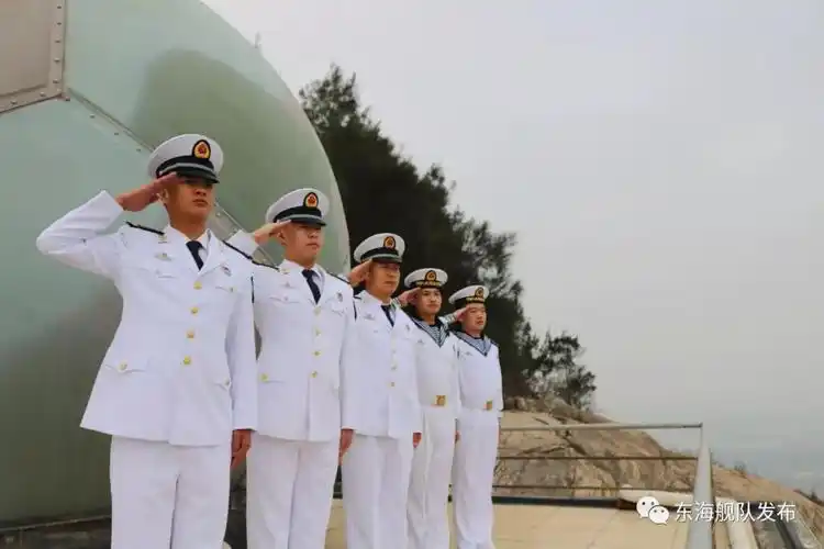 荣耀时刻!东部战区海军举行士官晋升军衔仪式