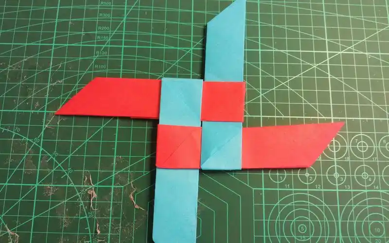 变形回旋镖折纸教程