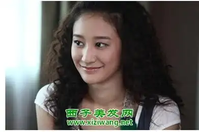 五款女生螺丝头发型图片(4)