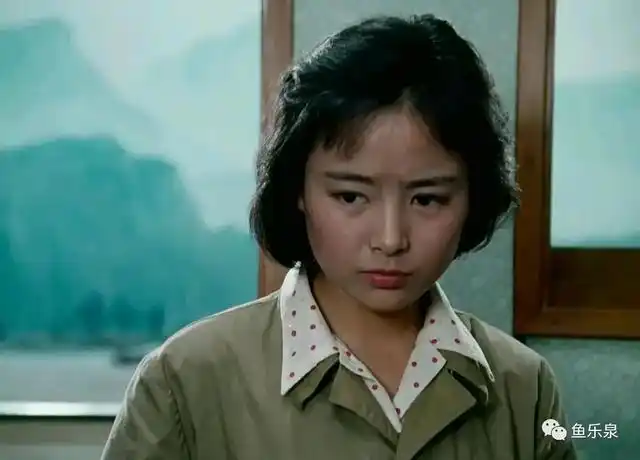 张瑜:凭《庐山恋》成名,错过郭凯敏,单身也能活出潇洒美丽人生